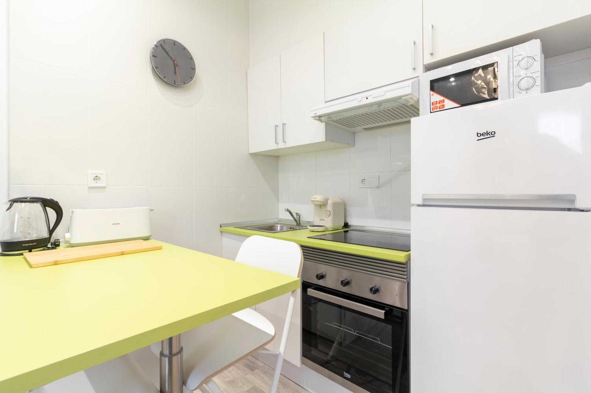 Ronda De Valencia Apartamento มาดริด ภายนอก รูปภาพ