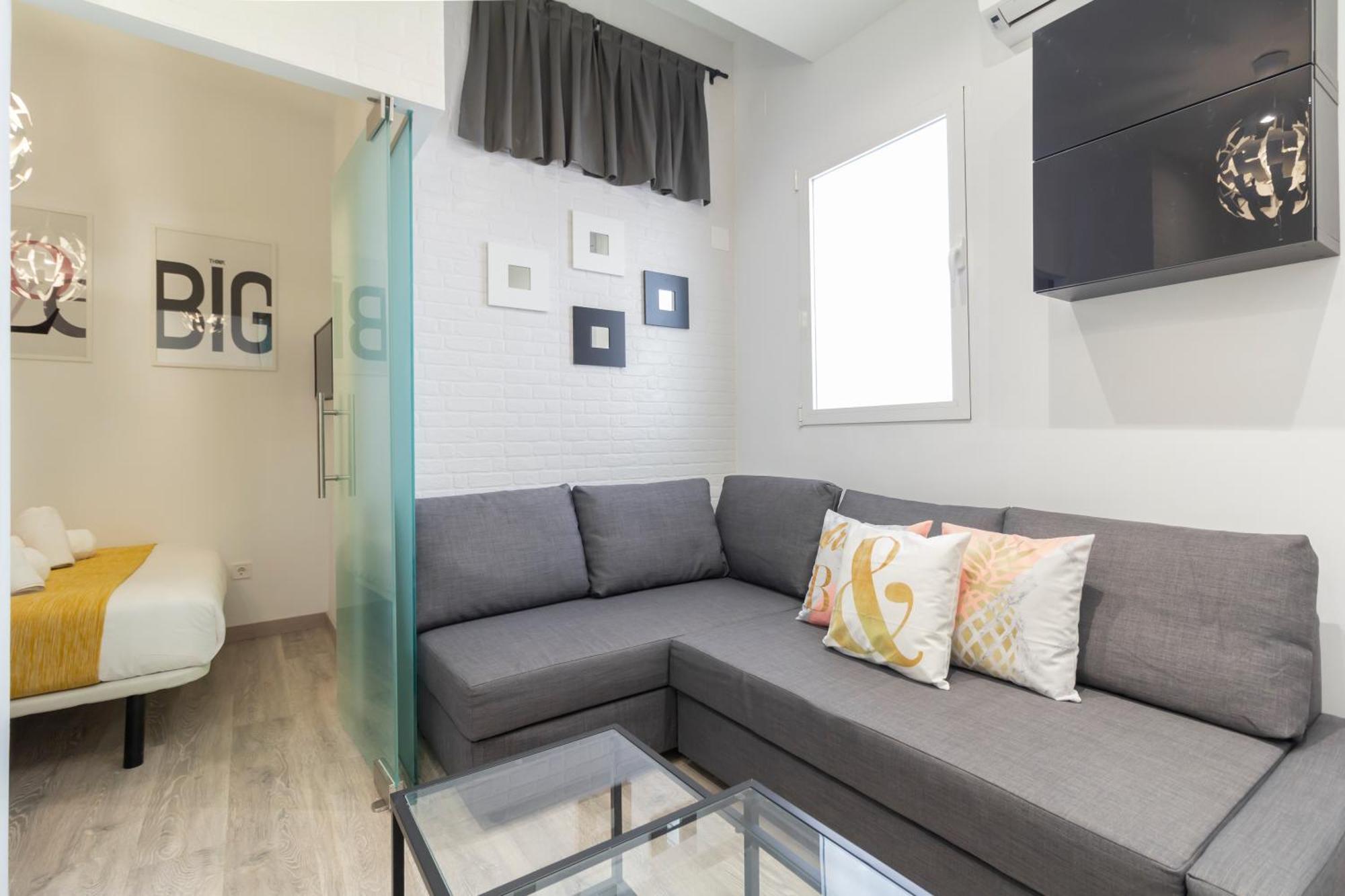 Ronda De Valencia Apartamento มาดริด ภายนอก รูปภาพ