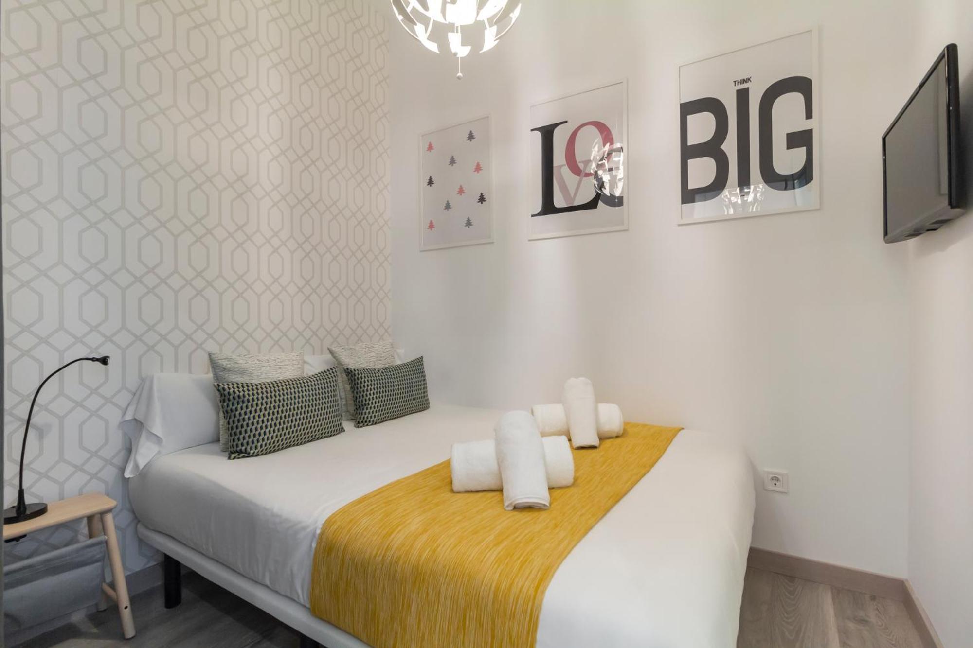 Ronda De Valencia Apartamento มาดริด ภายนอก รูปภาพ